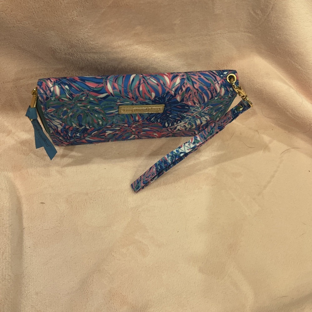 Simply Southern Wallet 8 "By 4 " Pinks Greens Beachy Palm Trees / Floral Pattern - Picture 8 of 8